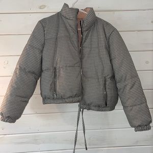 Reversible puffer jacket